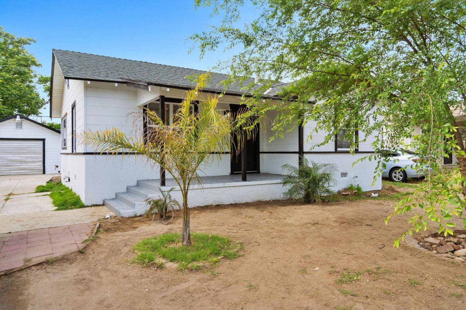 Fresno, CA 93728,1559 N Carruth AVE