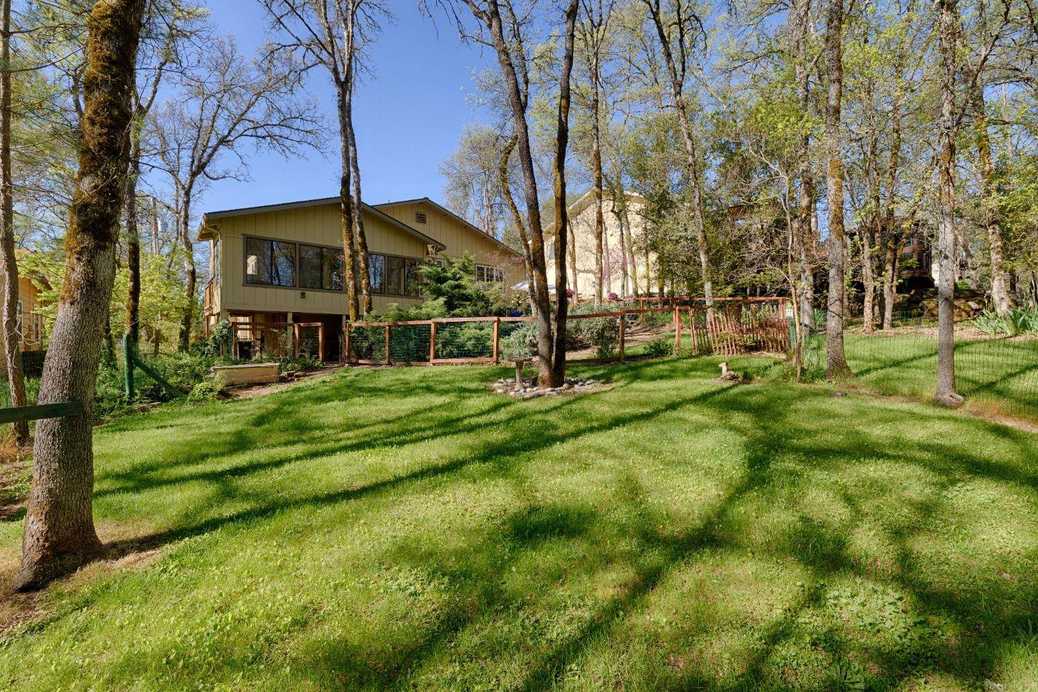Auburn, CA 95602,12040 Torrey Pines Drive