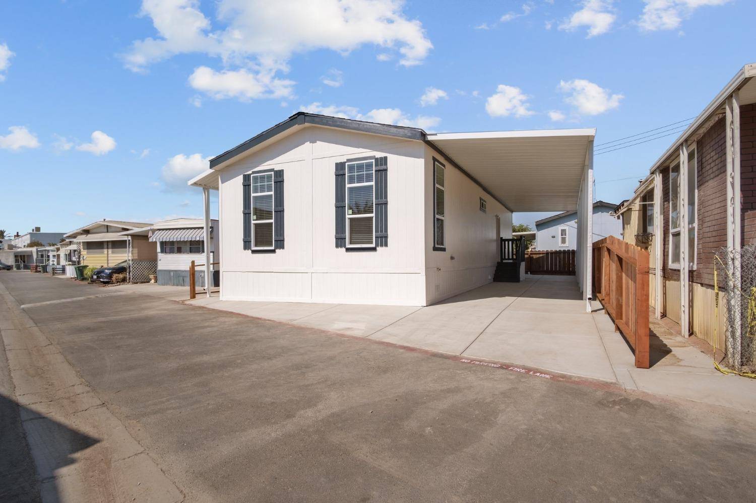 Modesto, CA 95356,4024 Mchenry AVE #144