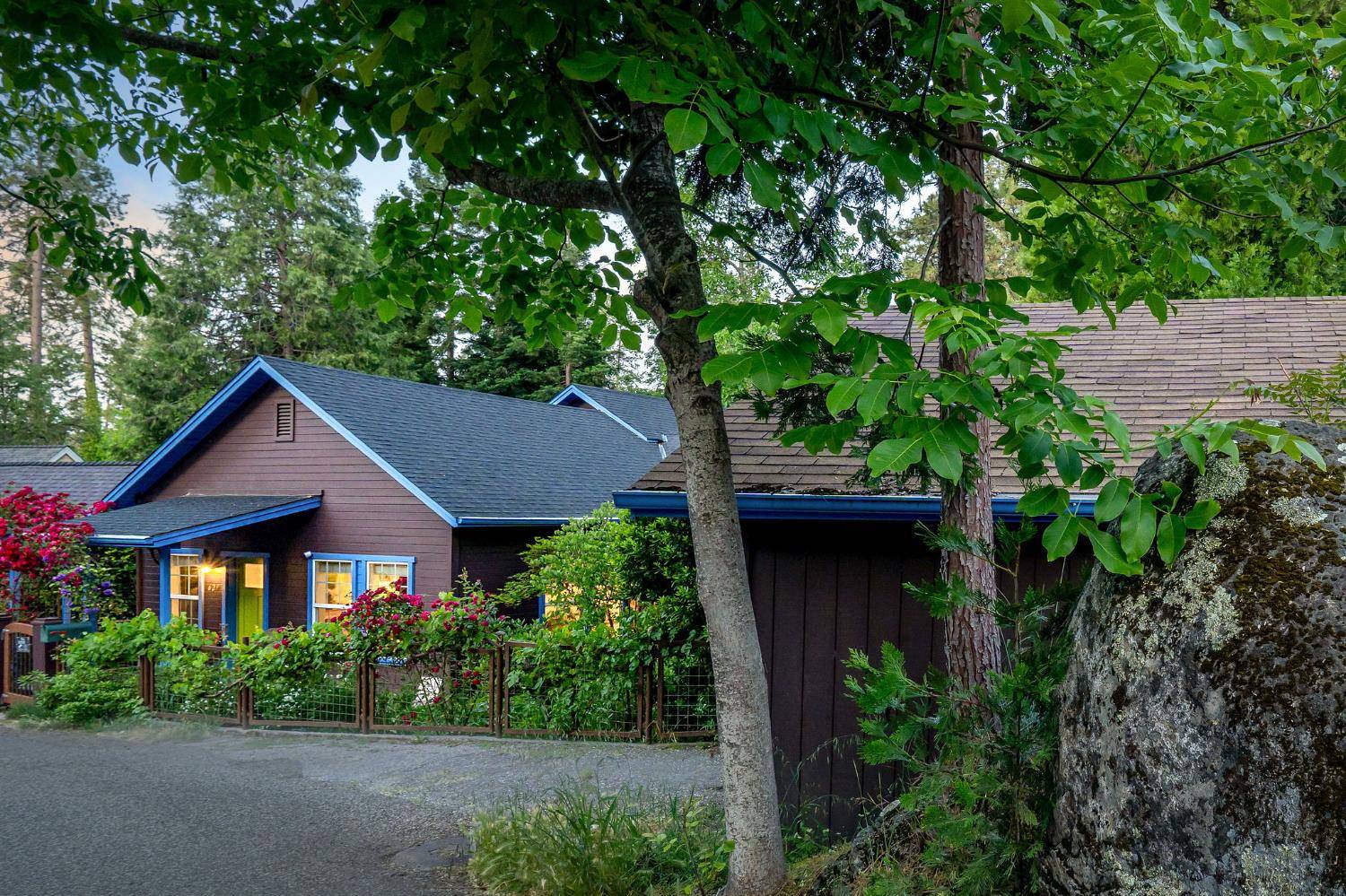 Nevada City, CA 95959,629 Spring Street