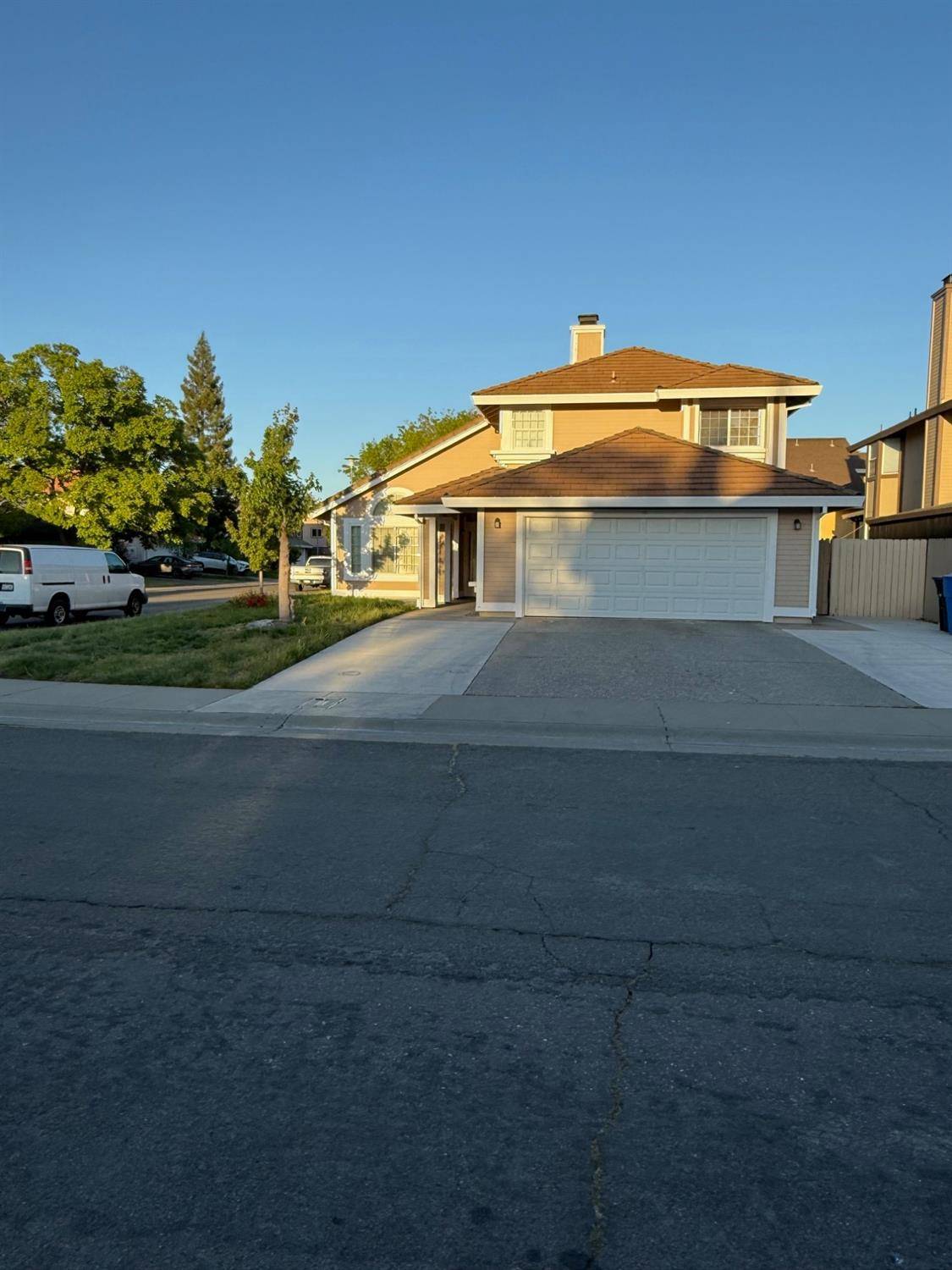 Sacramento, CA 95838,130 Pinedale AVE