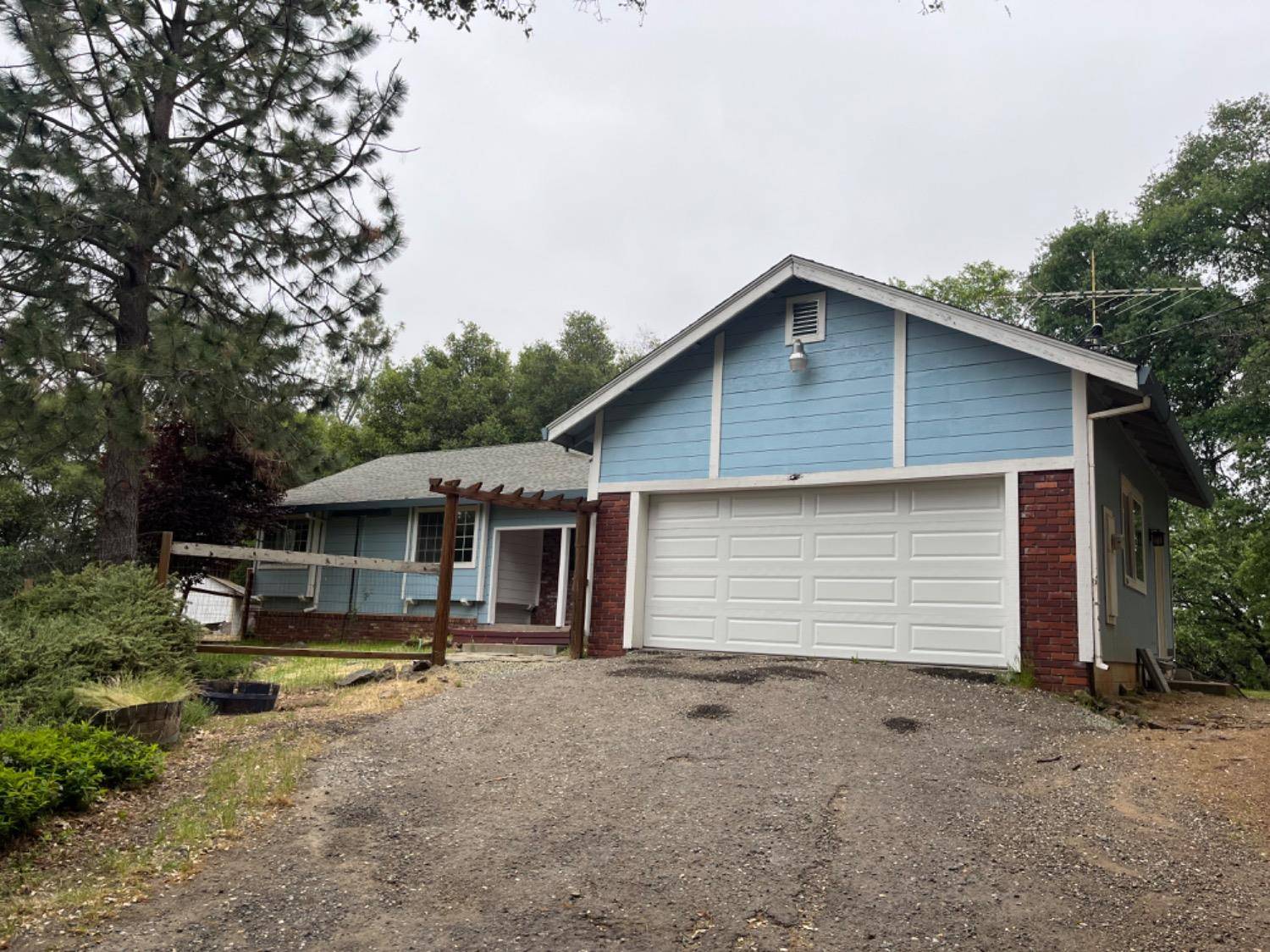 Grass Valley, CA 95949,19500 Moroni LN