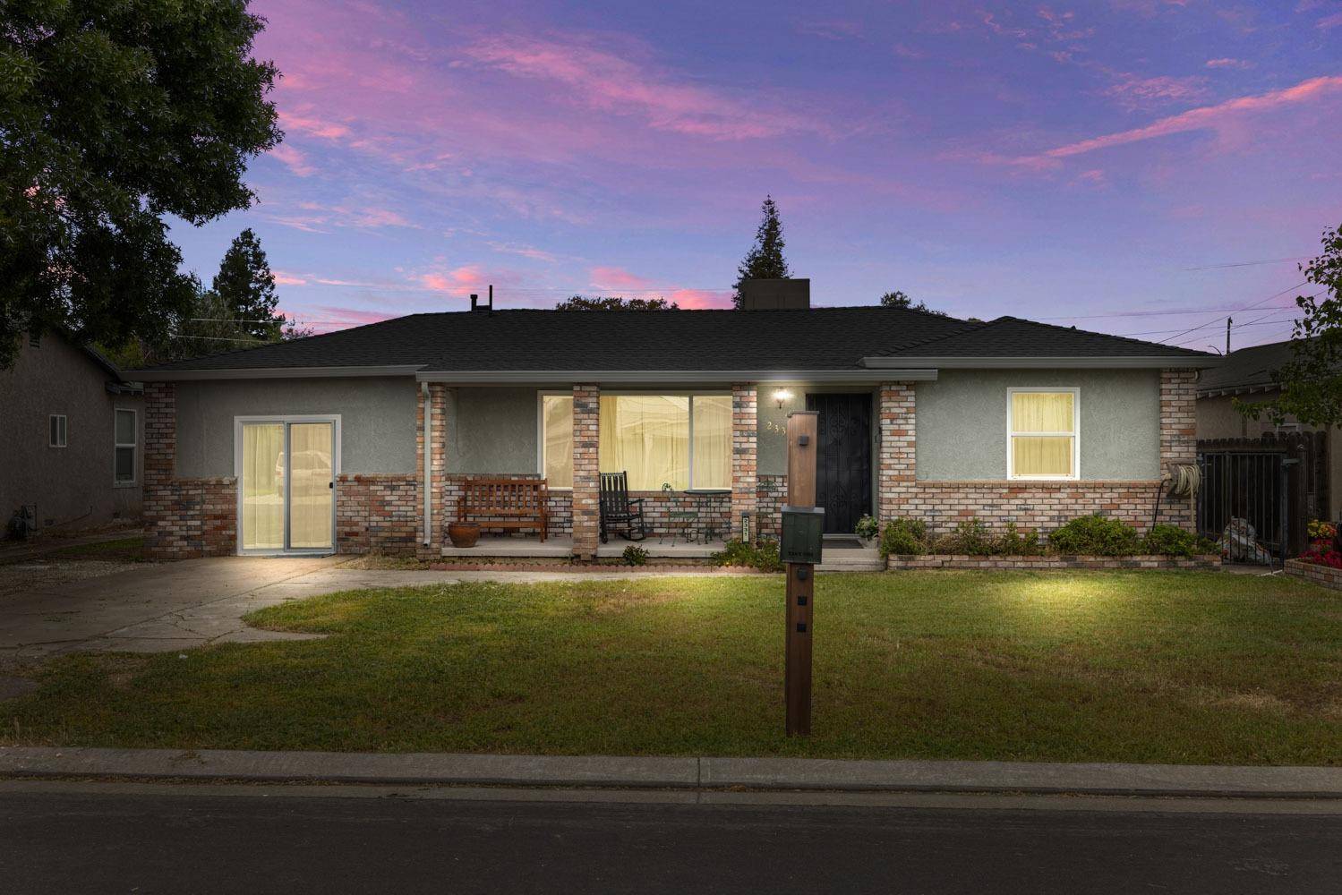 Modesto, CA 95354,2331 Carol ST