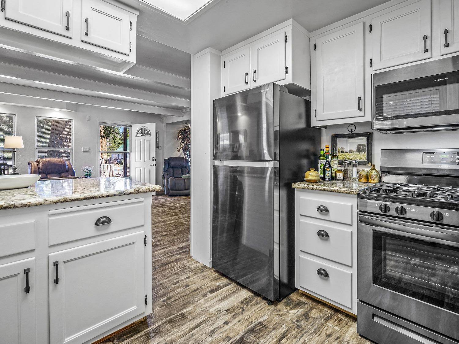 South Lake Tahoe, CA 96150,1064 Mohawk Street