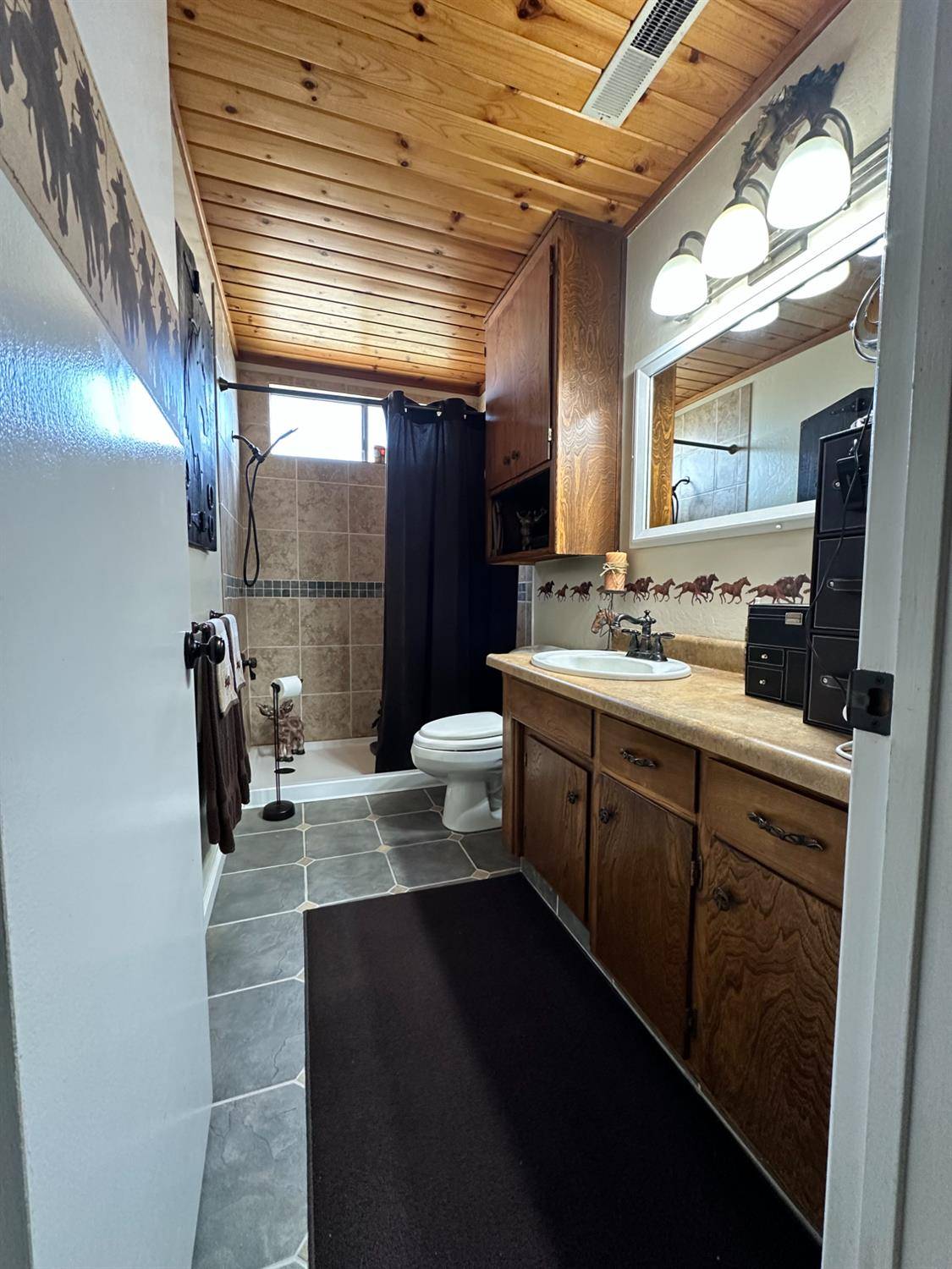 Hickman, CA 95323,955 Elma St