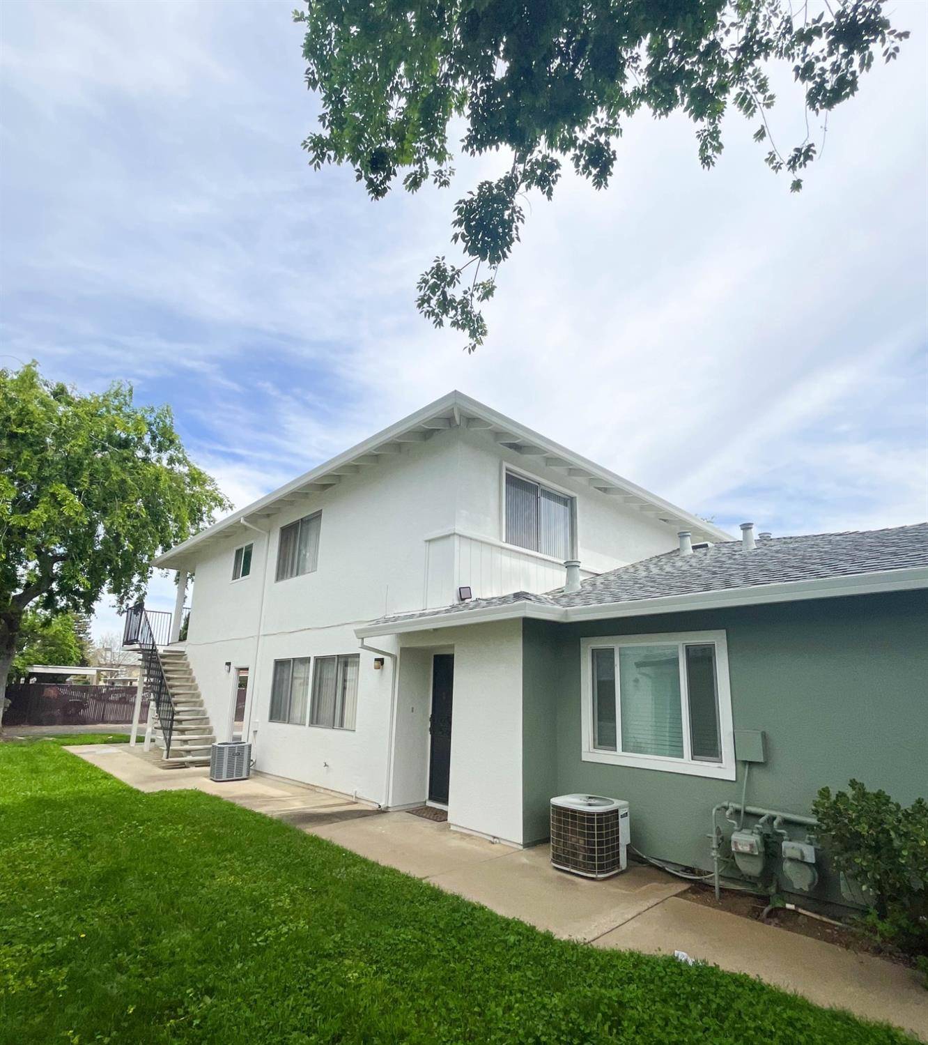 Yuba City, CA 95991,1227 Casita DR #2