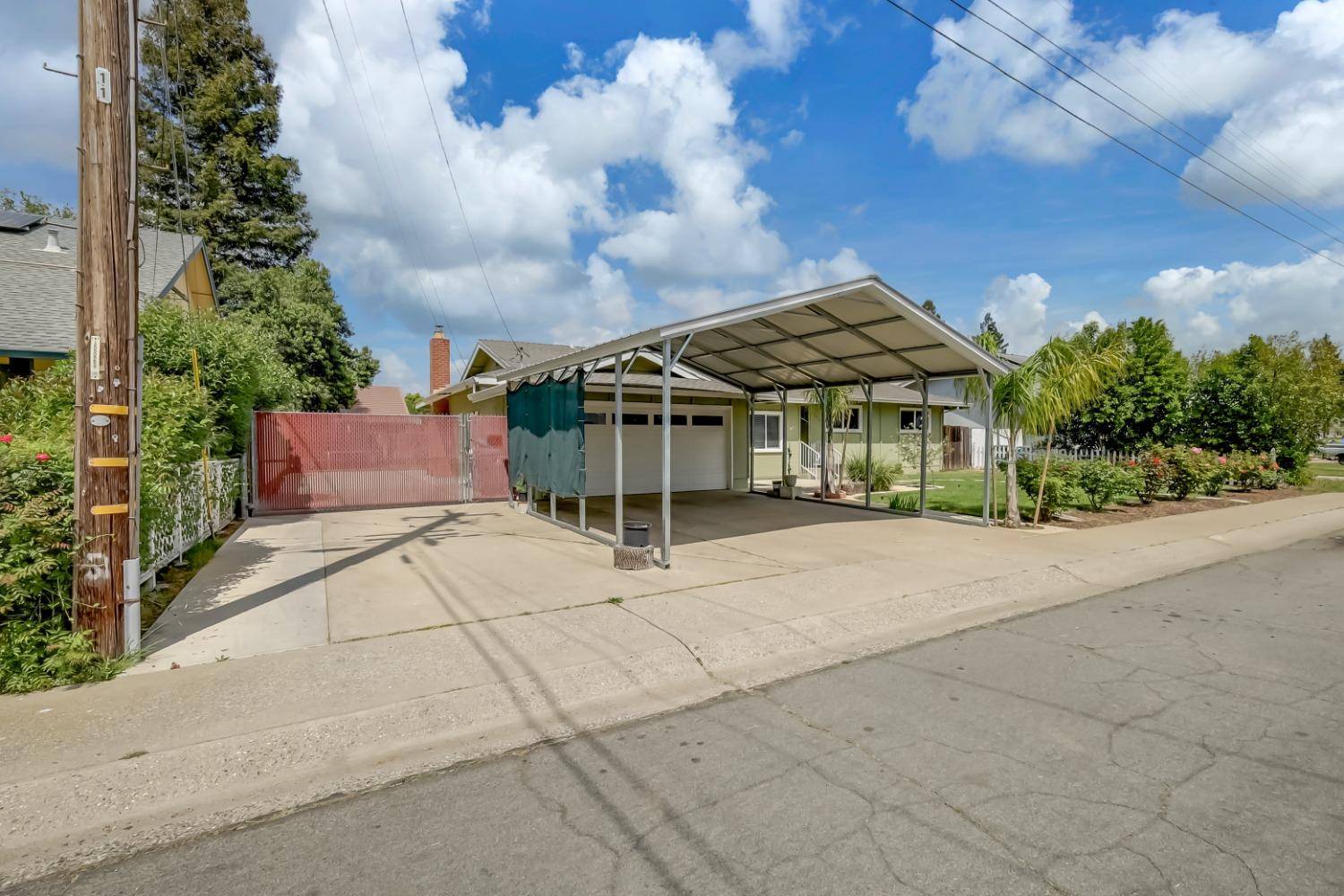 Yuba City, CA 95991,1069 Starlite LN