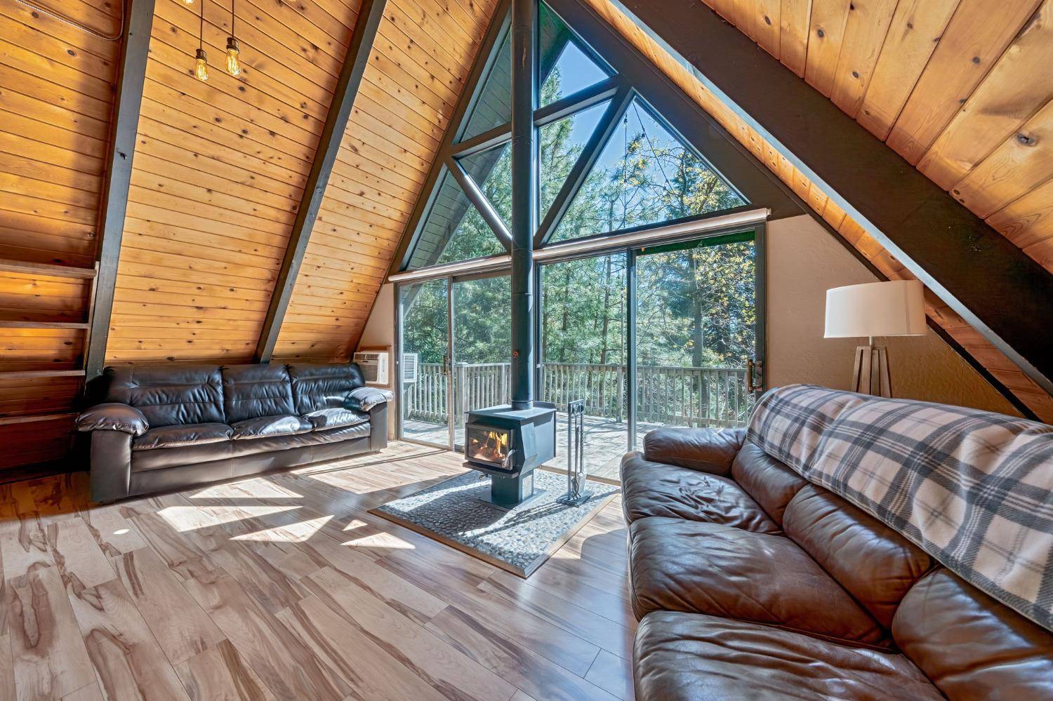 Pollock Pines, CA 95726,4272 Park Woods DR