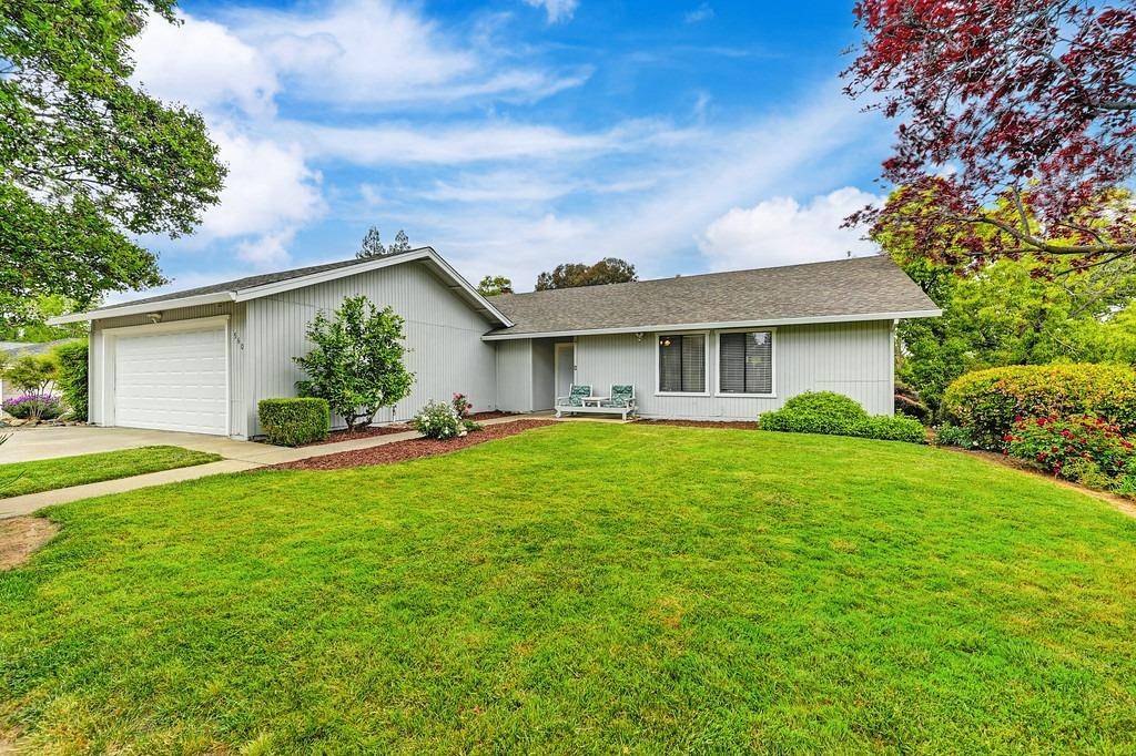 Folsom, CA 95630,560 Flower DR