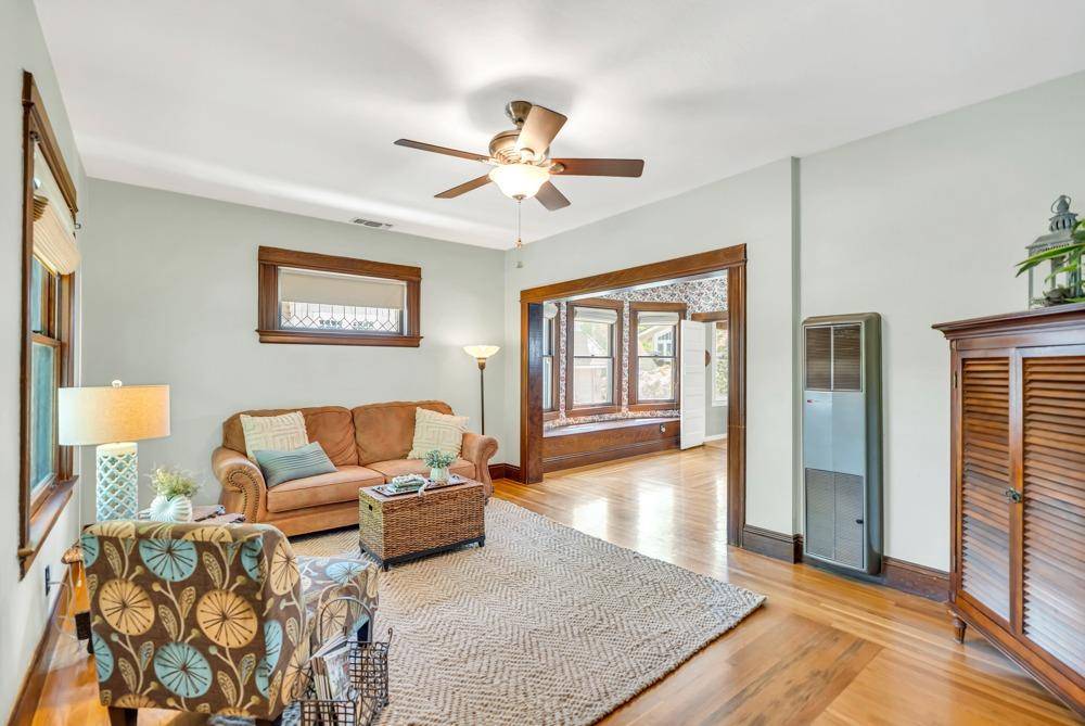 Sacramento, CA 95818,2720 Portola WAY