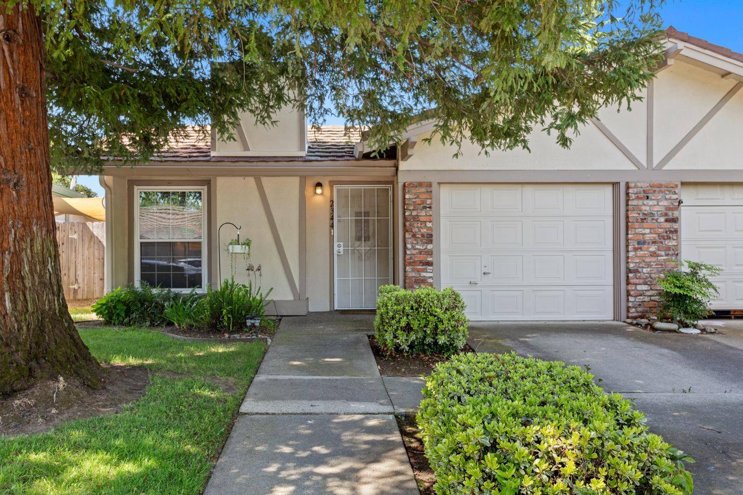 Rancho Cordova, CA 95670,2344 Bridlewood DR #21