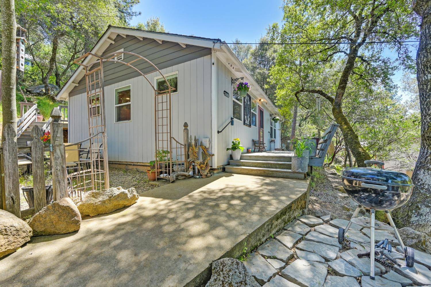 River Pines, CA 95675,22930 Pigeon TRL