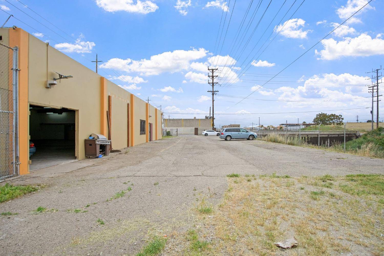 Stockton, CA 95203,609 S San Joaquin ST
