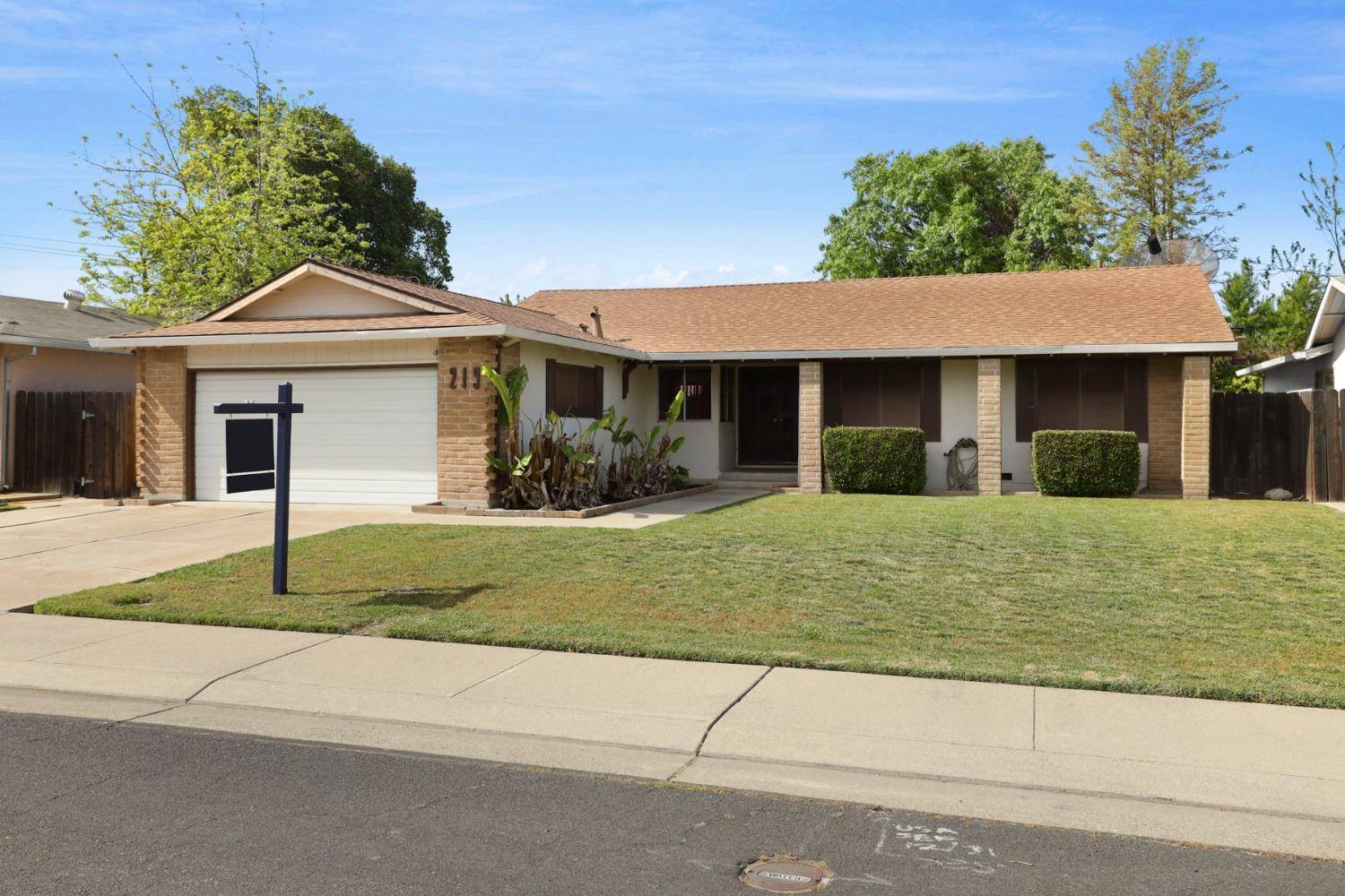 Stockton, CA 95210,219 Mckelvey AVE