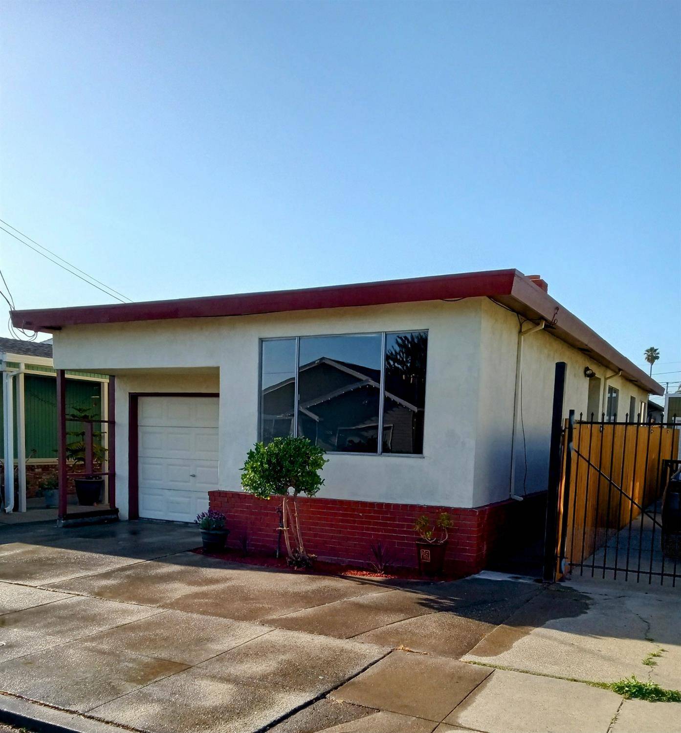Richmond, CA 94804,2527 Downer AVE