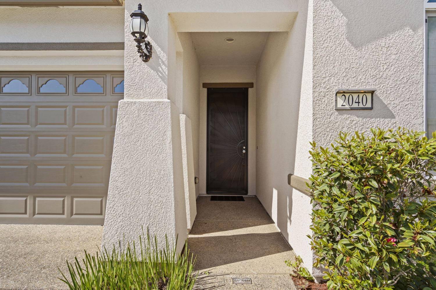 Roseville, CA 95747,2040 Land End LOOP