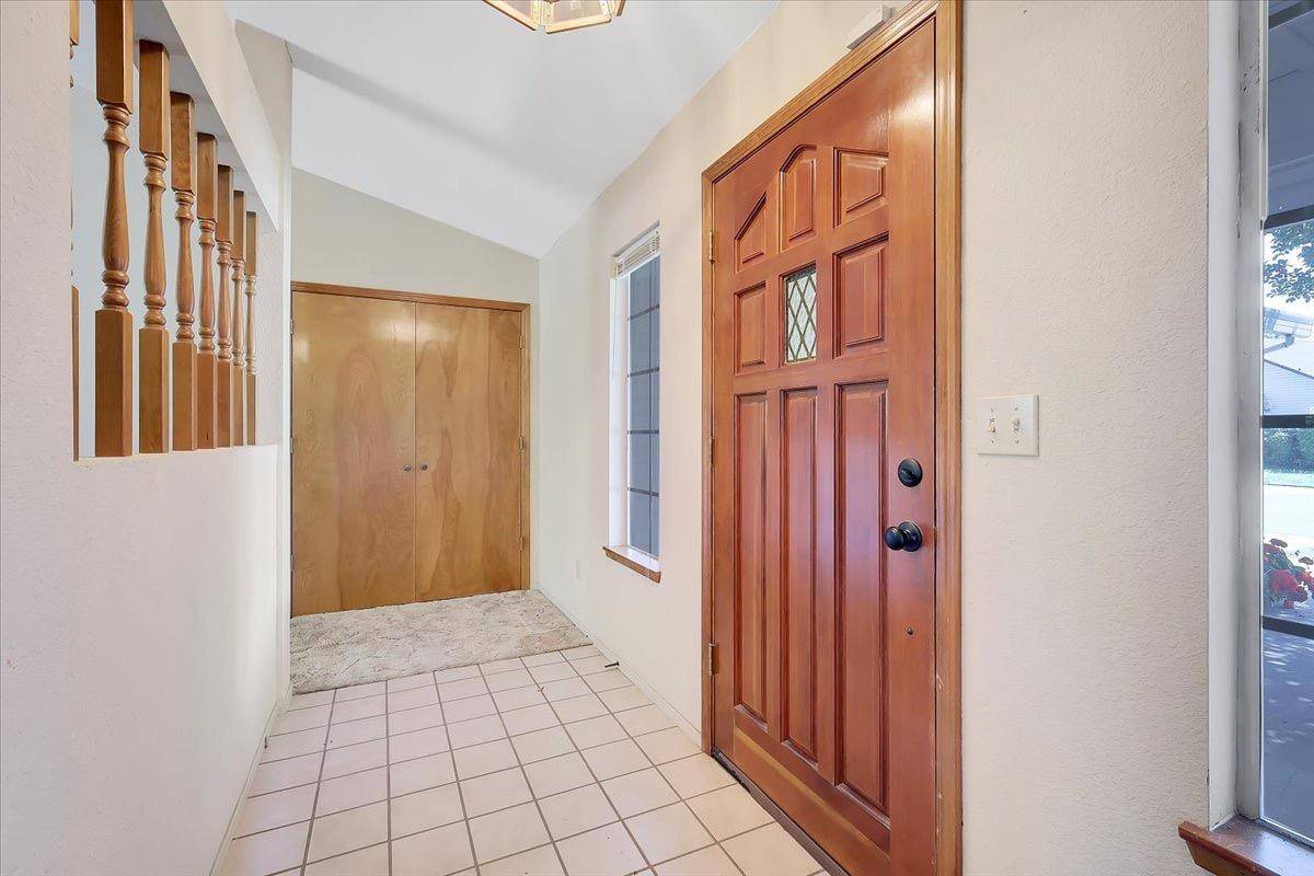 Yuba City, CA 95991,715 Teakwood DR