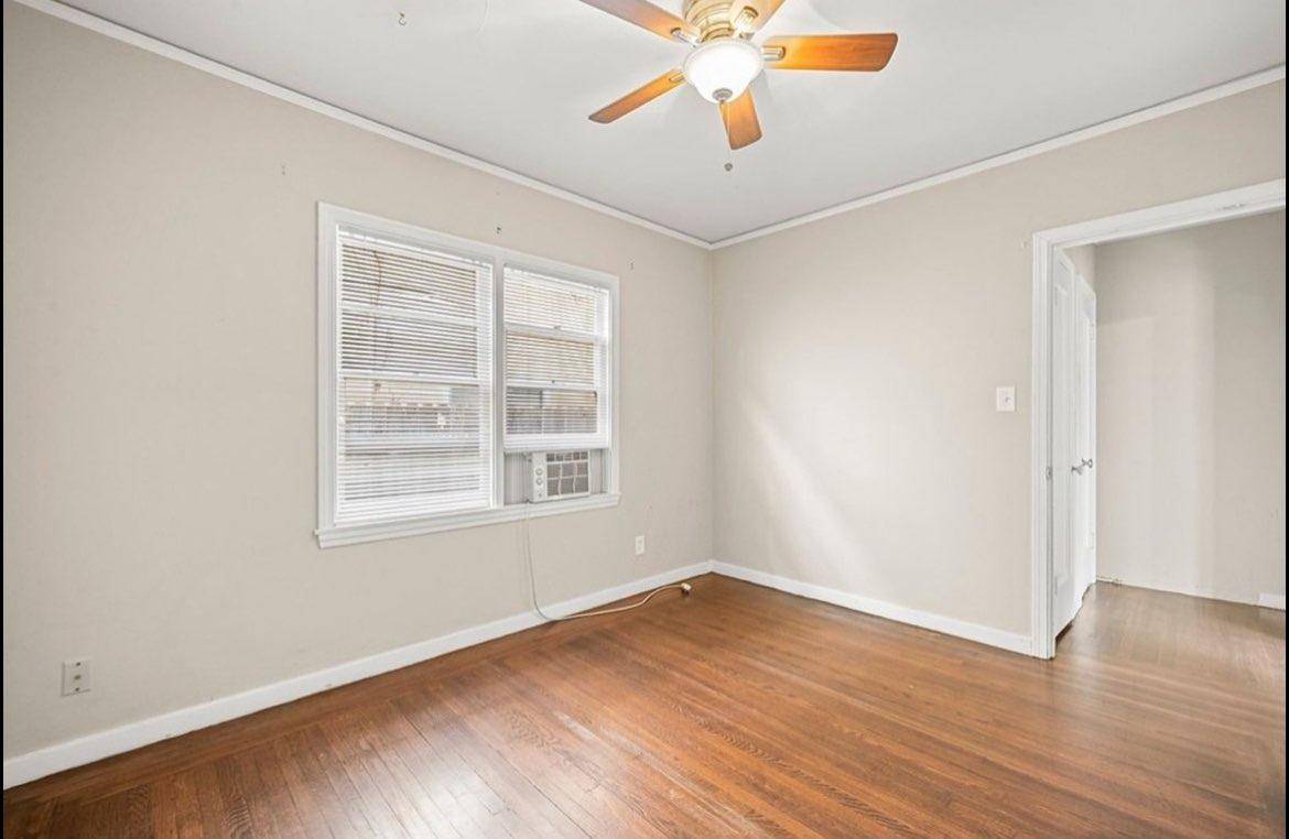 Sacramento, CA 95816,2818 D st
