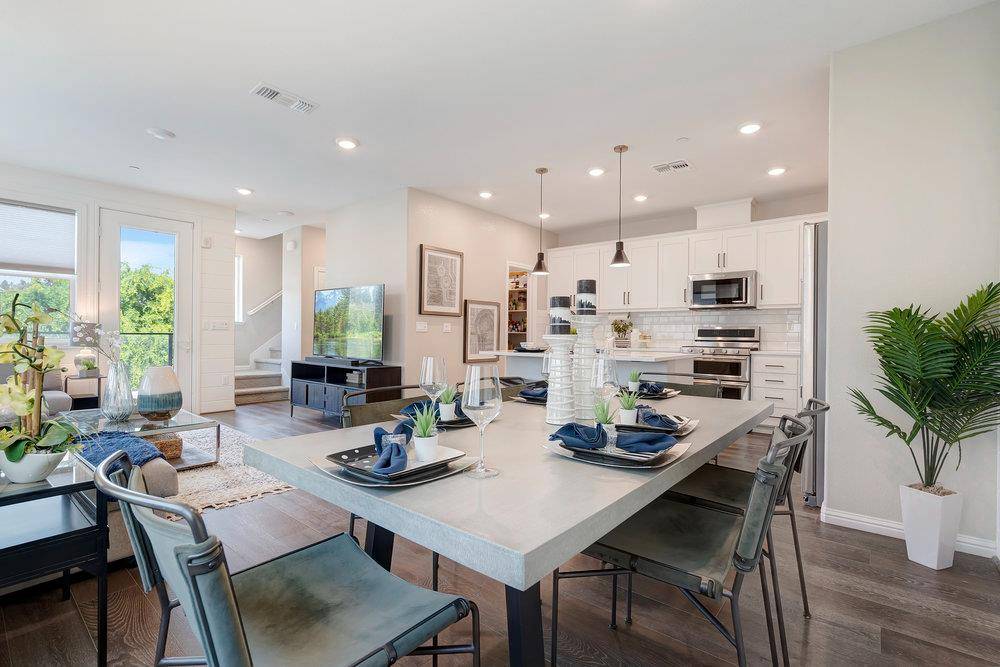 Fremont, CA 94538,40769 Squill Common