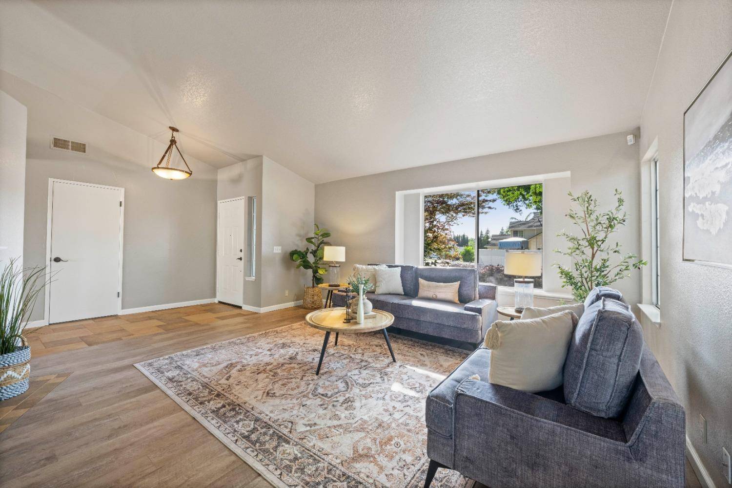 Roseville, CA 95678,626 Copper WAY