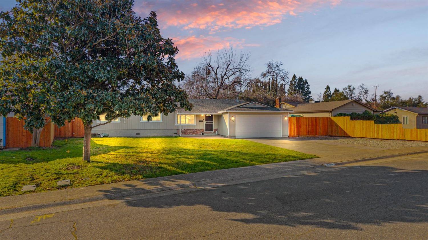 Fair Oaks, CA 95628,8732 Mohawk WAY