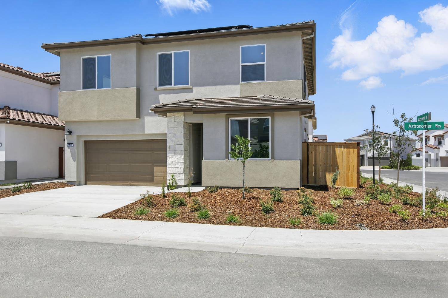 Roseville, CA 95747,3089 Astronomer WAY