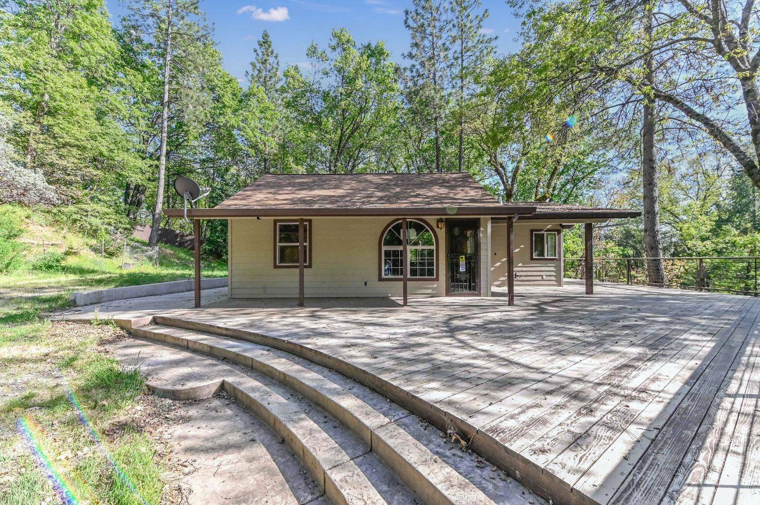 West Point, CA 95255,500 Smitty LN