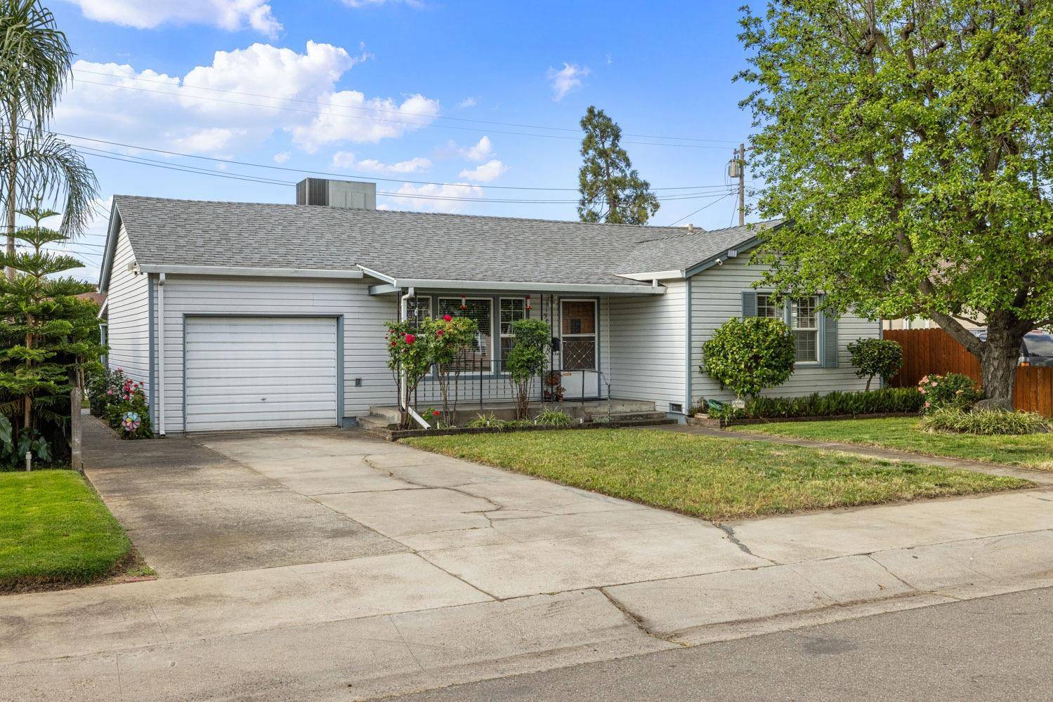 Lodi, CA 95240,508 Alicante DR