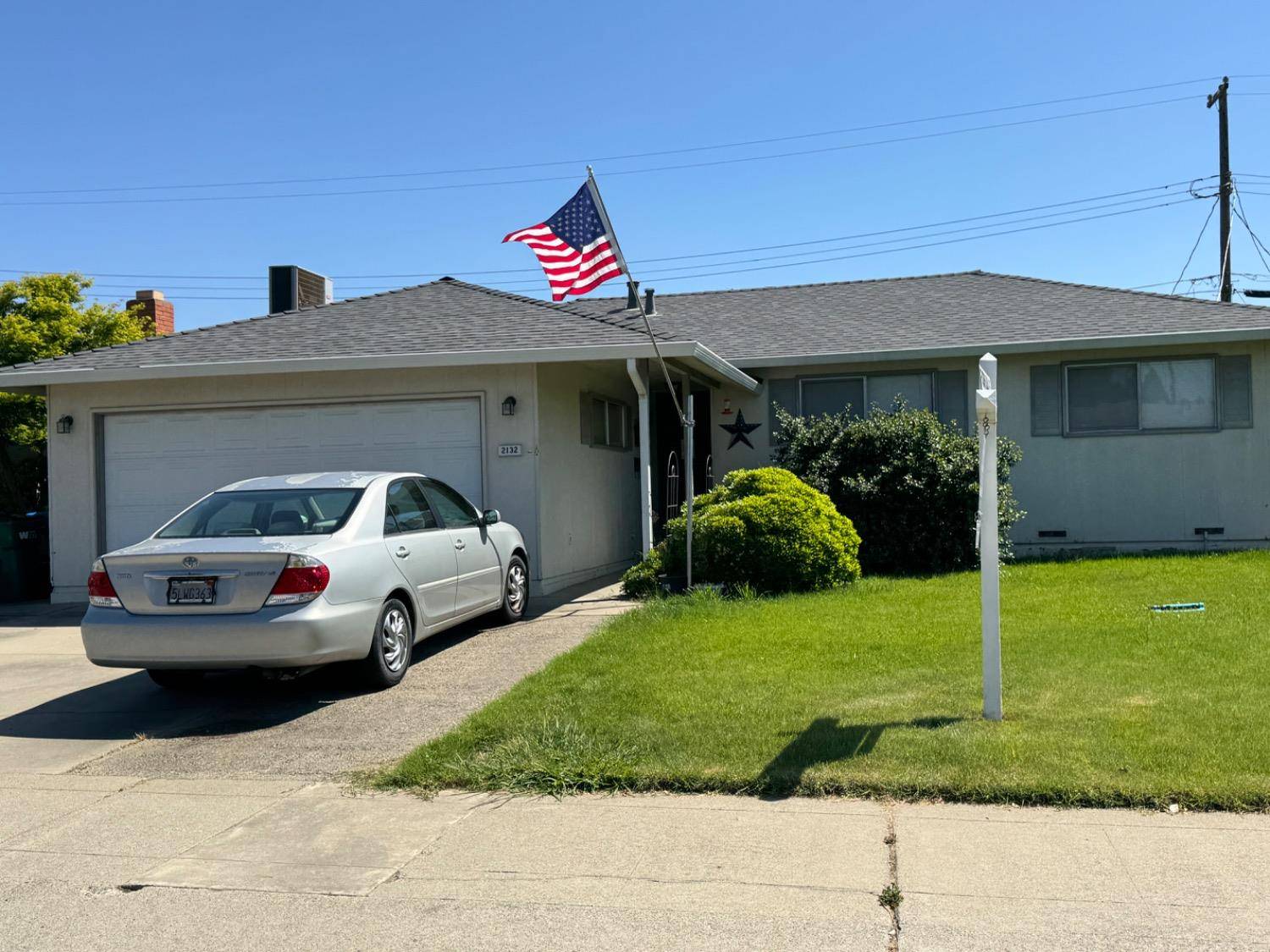 Lodi, CA 95242,2132 Tracy PL