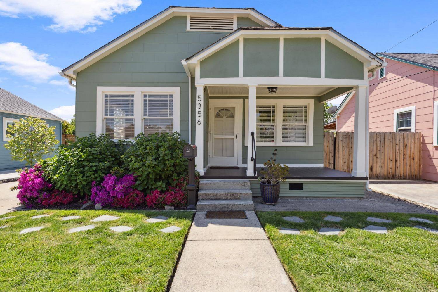 Sacramento, CA 95820,5356 8th AVE