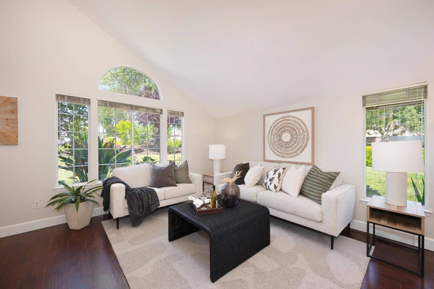 Orangevale, CA 95662,6092 Mcneely WAY