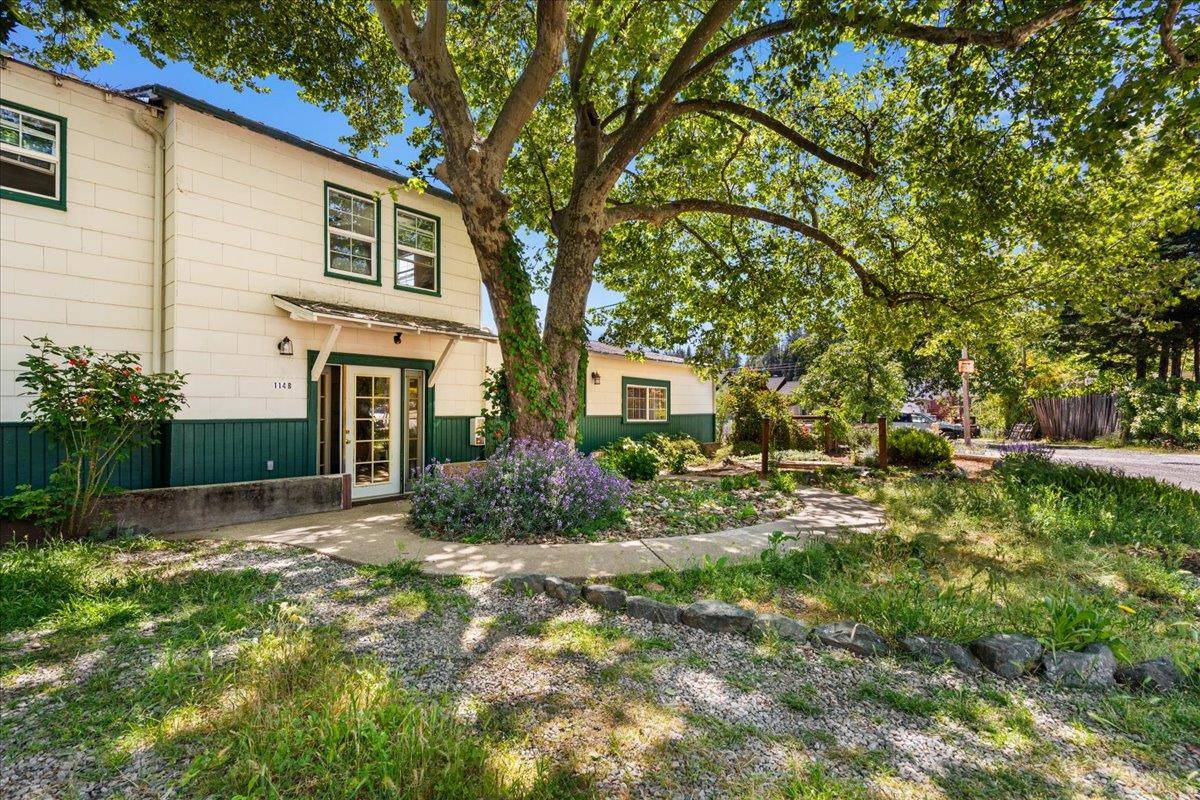 Grass Valley, CA 95945,114 Harris ST
