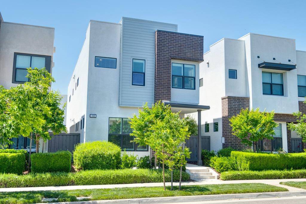 Sacramento, CA 95816,142 Fonseca ST