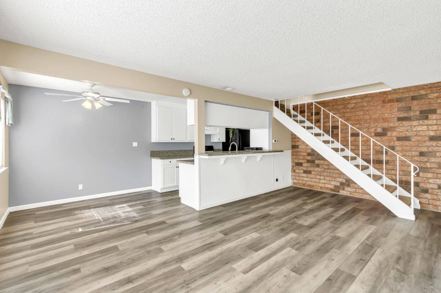 Citrus Heights, CA 95621,6436 Bremen DR ##3