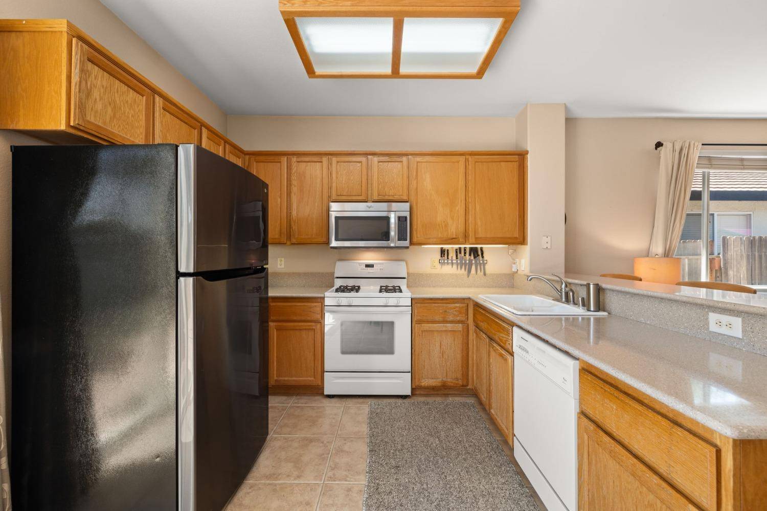 Citrus Heights, CA 95621,6504 Trailride WAY