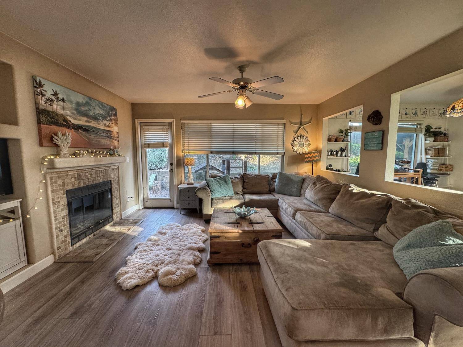 Folsom, CA 95630,366 Hansen CIR