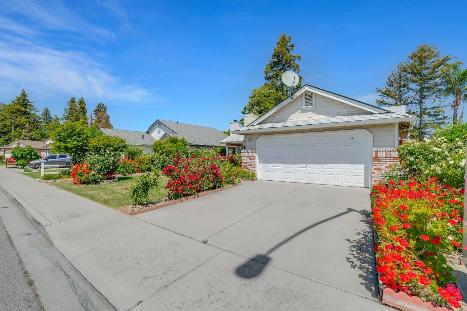 Turlock, CA 95382,1409 Crossbill WAY