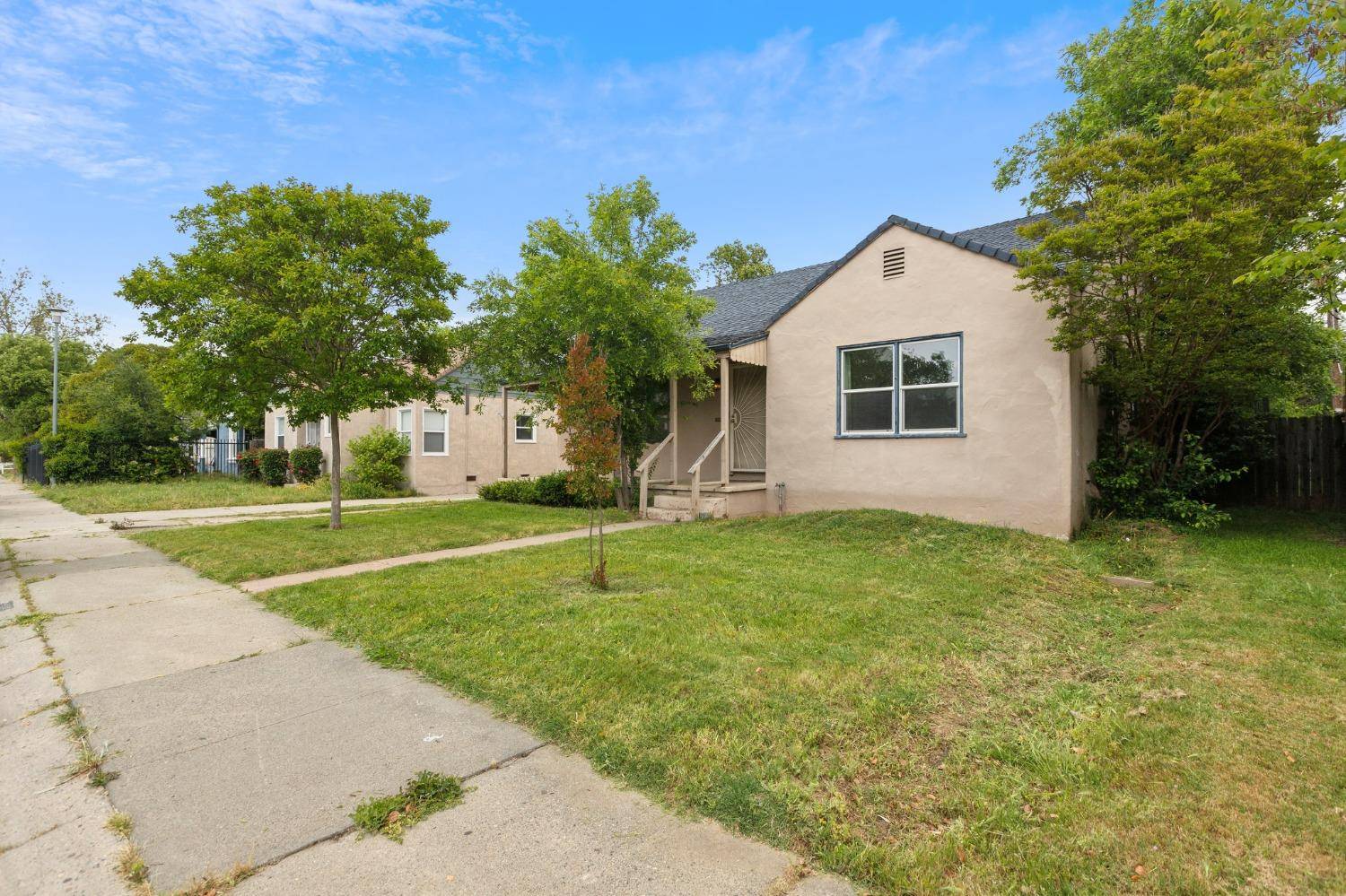 Sacramento, CA 95820,3809 San Carlos WAY