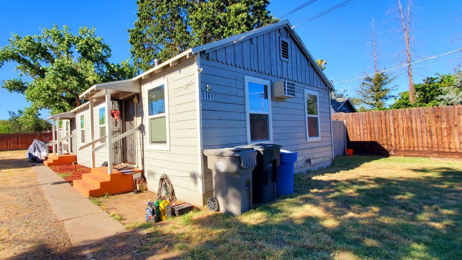Sacramento, CA 95815,1161 Acacia AVE