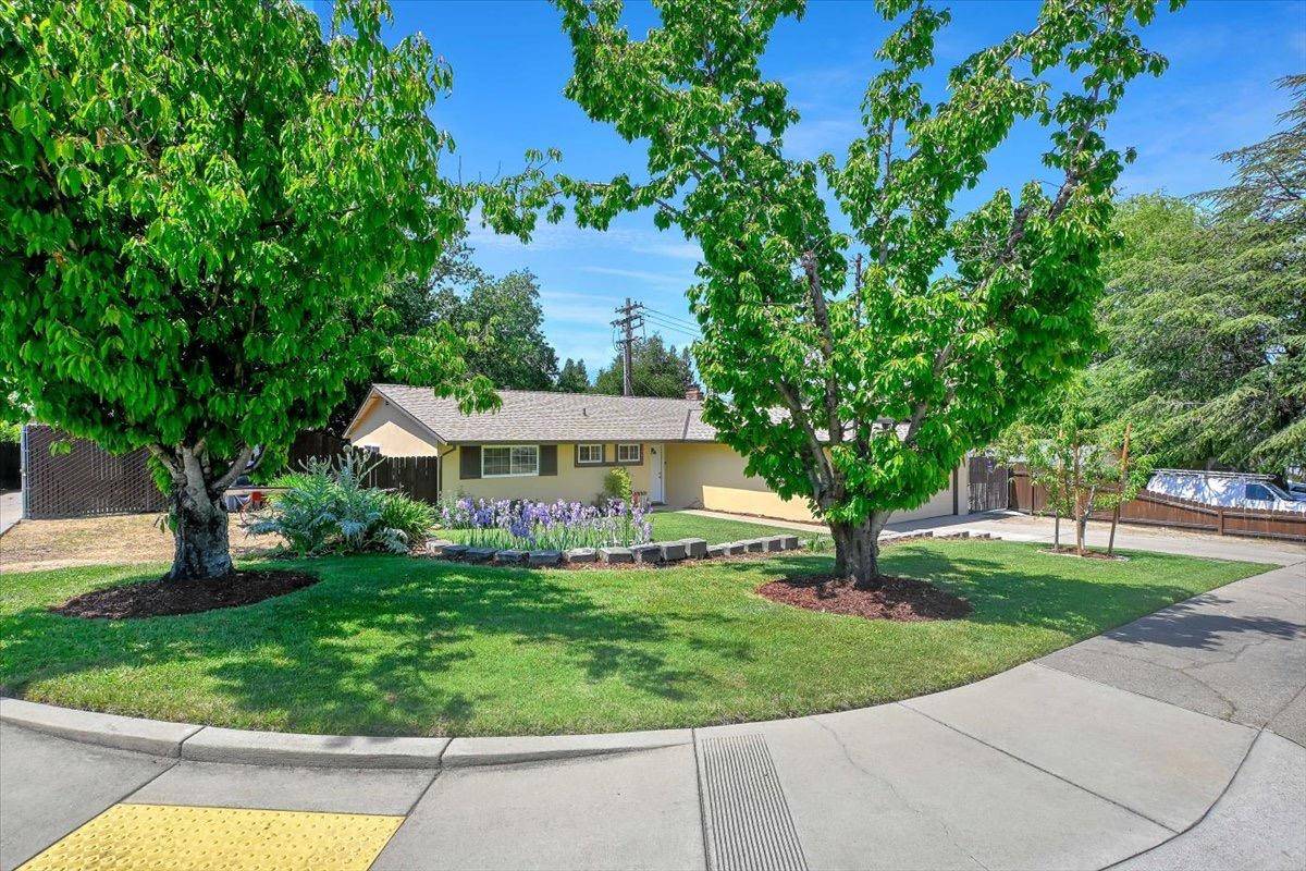 Orangevale, CA 95662,5401 Norway DR