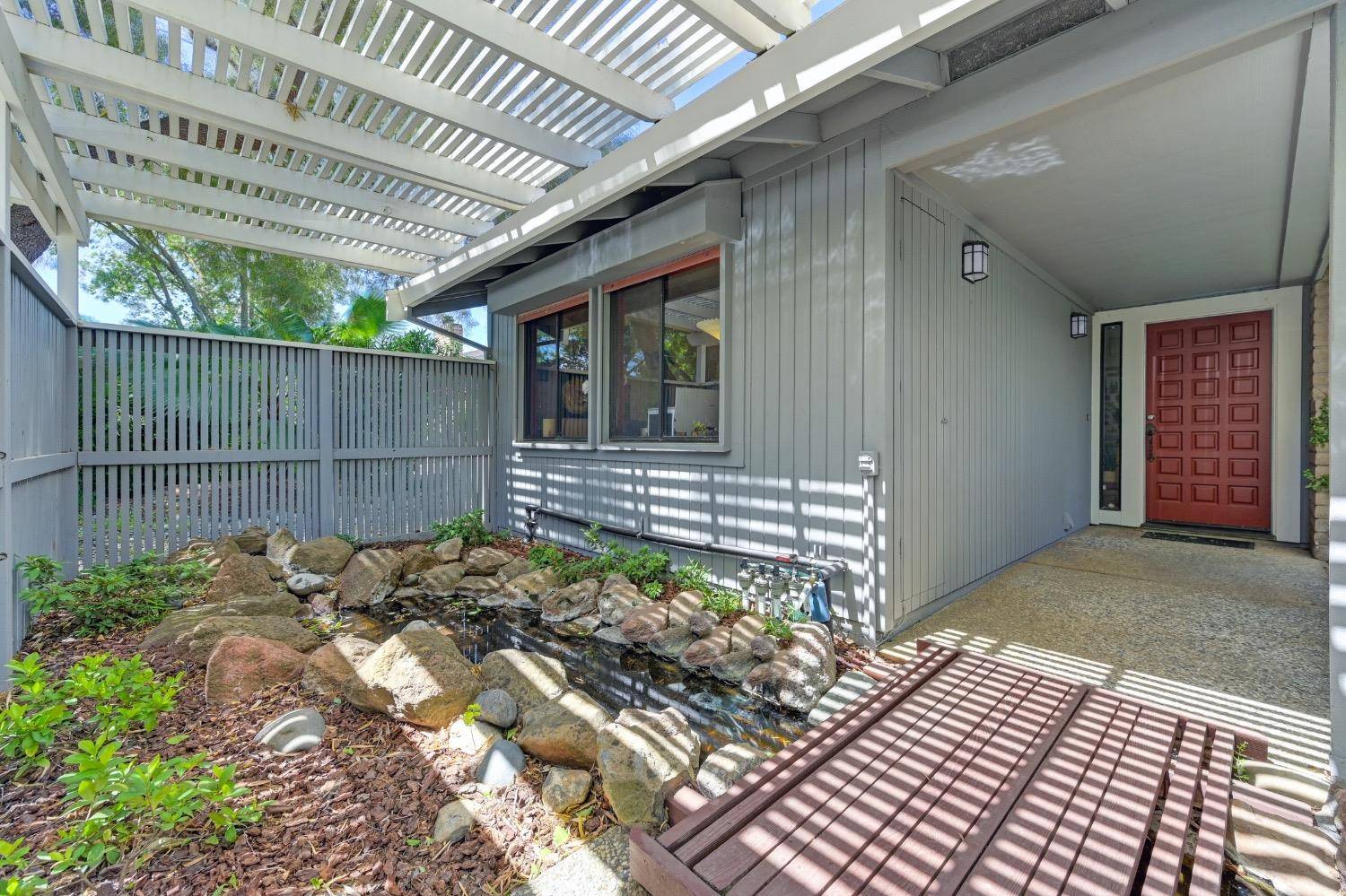 Davis, CA 95616,1501 Lake BLVD