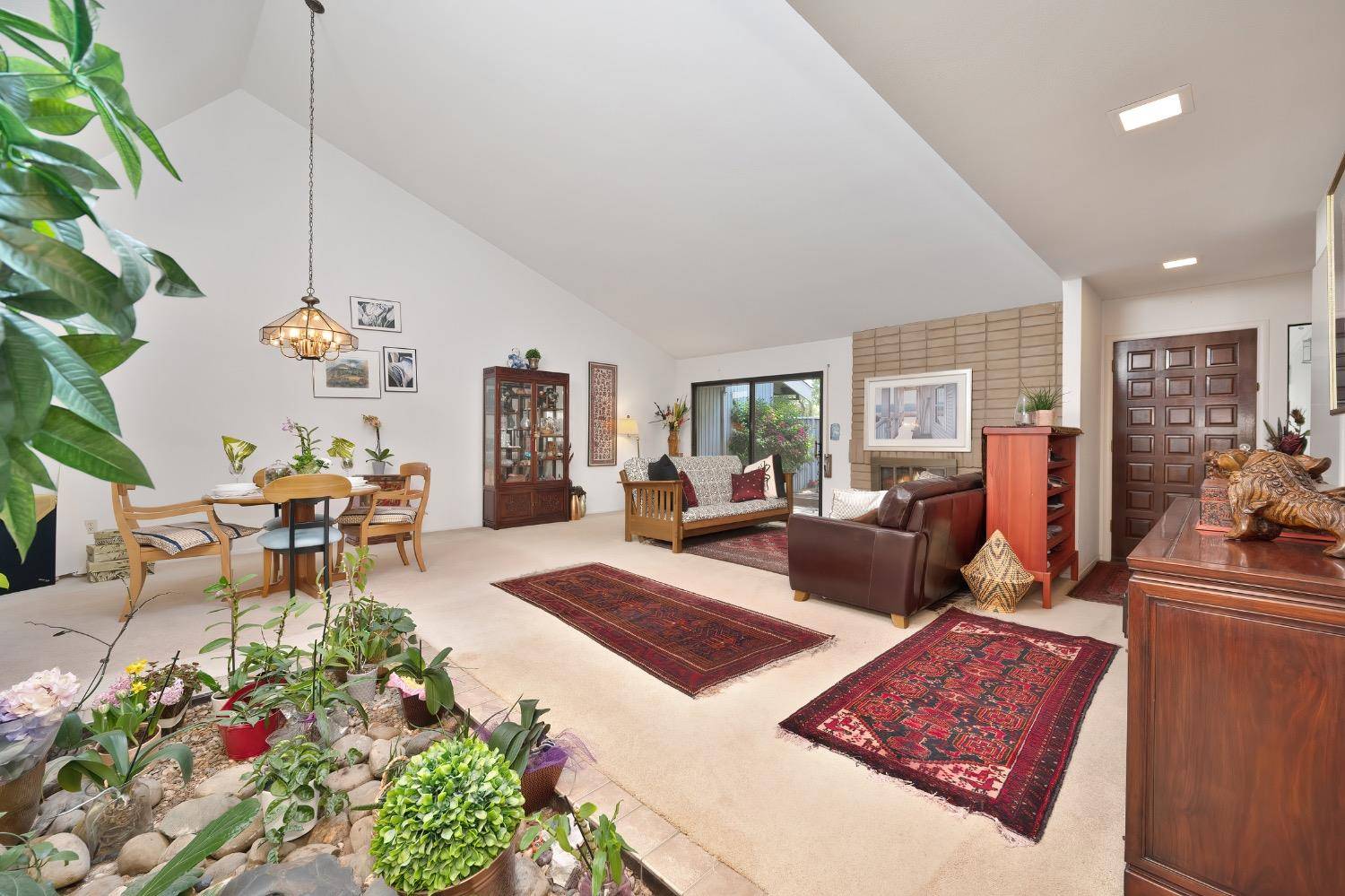 Davis, CA 95616,1501 Lake BLVD