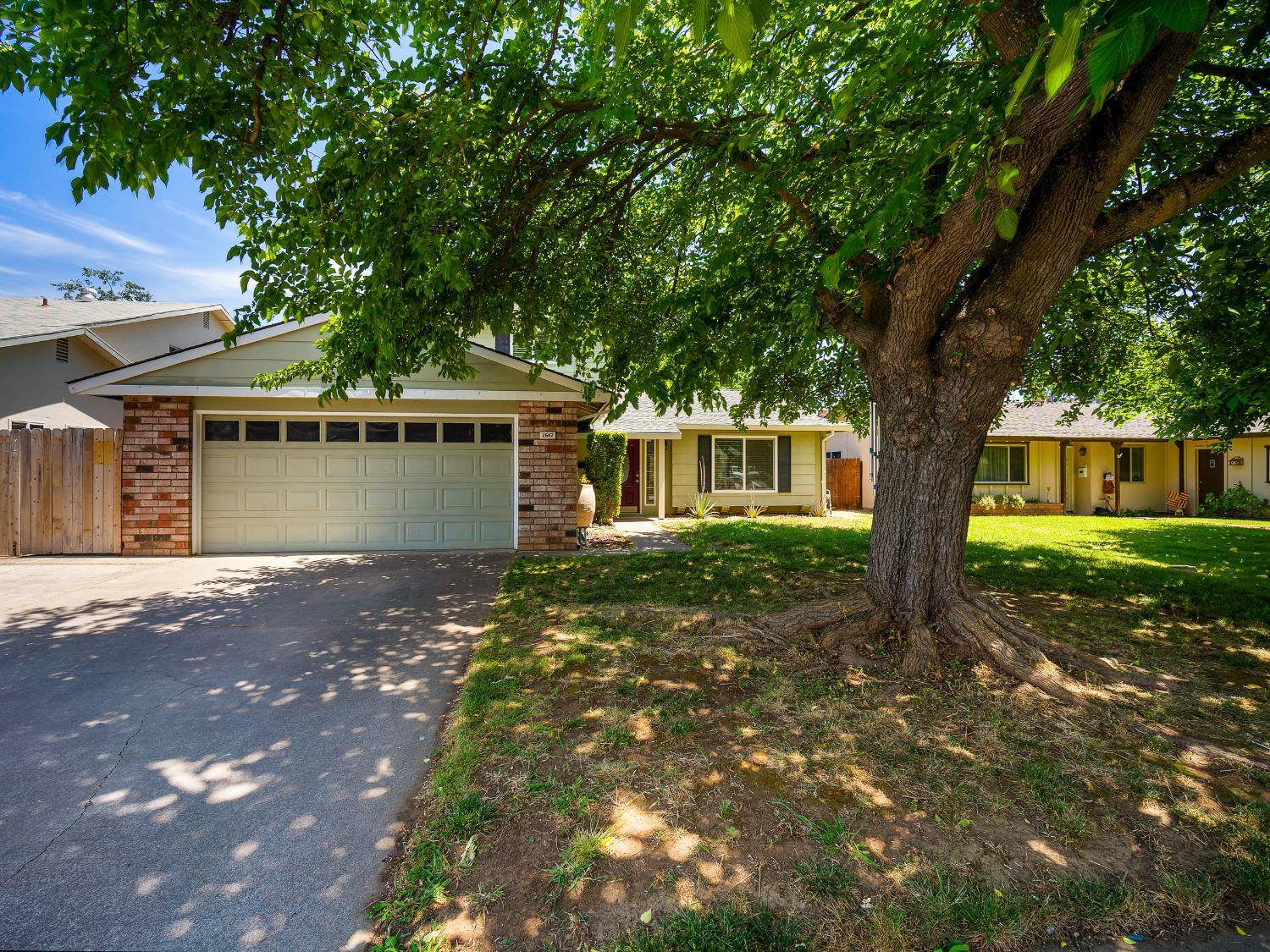 Sacramento, CA 95826,2647 Water Tree WAY