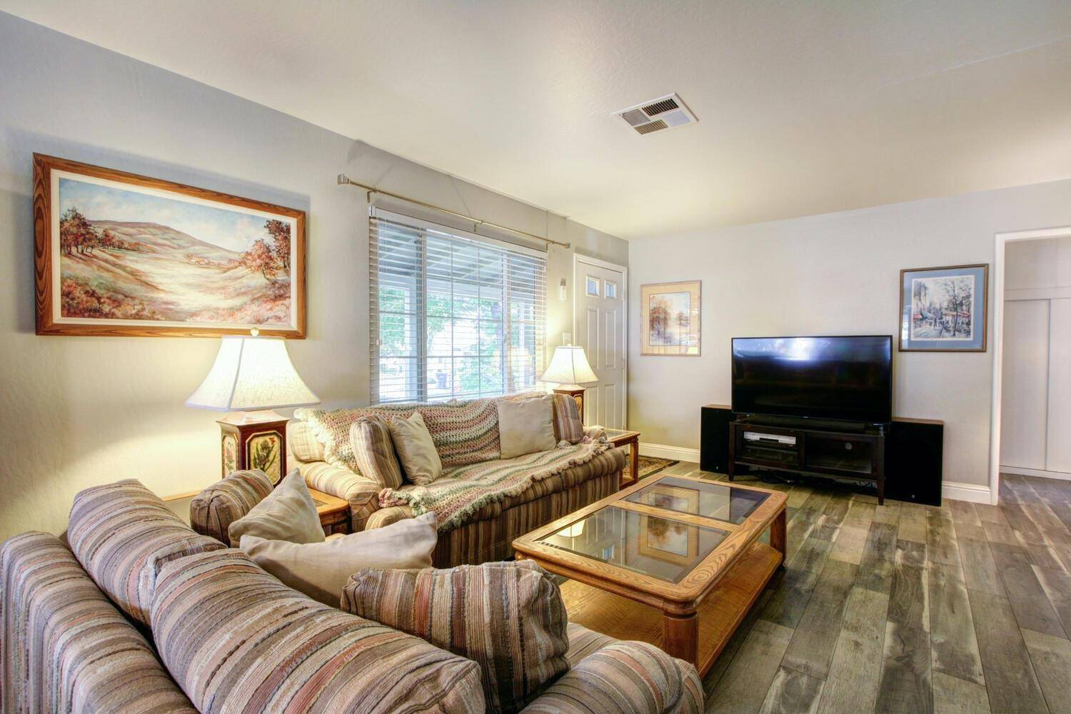 Sacramento, CA 95825,1412 Hesket WAY