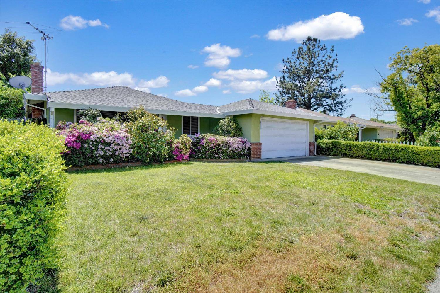 Sacramento, CA 95822,2336 Worsham AVE