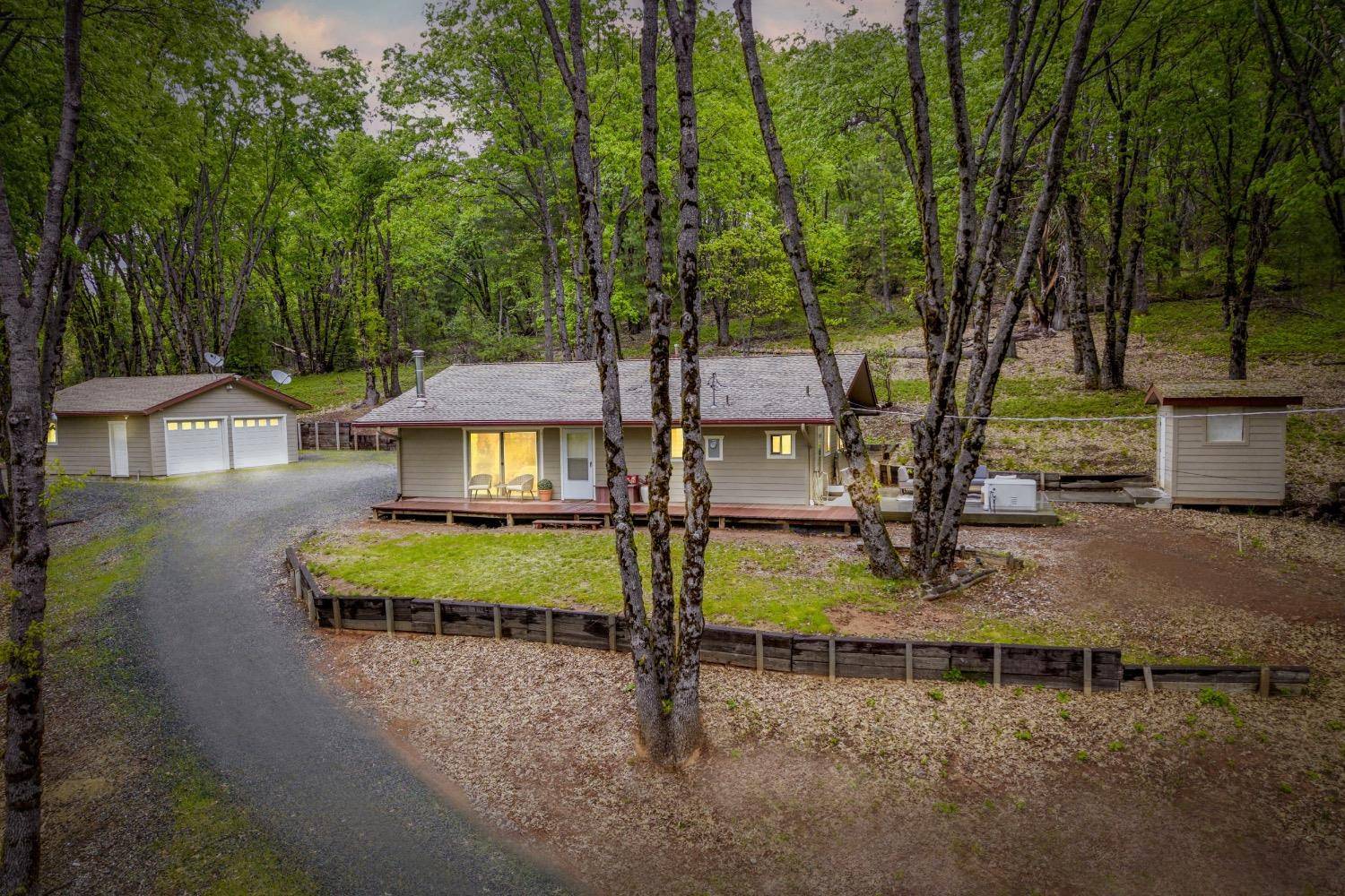 Nevada City, CA 95959,14437 Lightning Tree RD