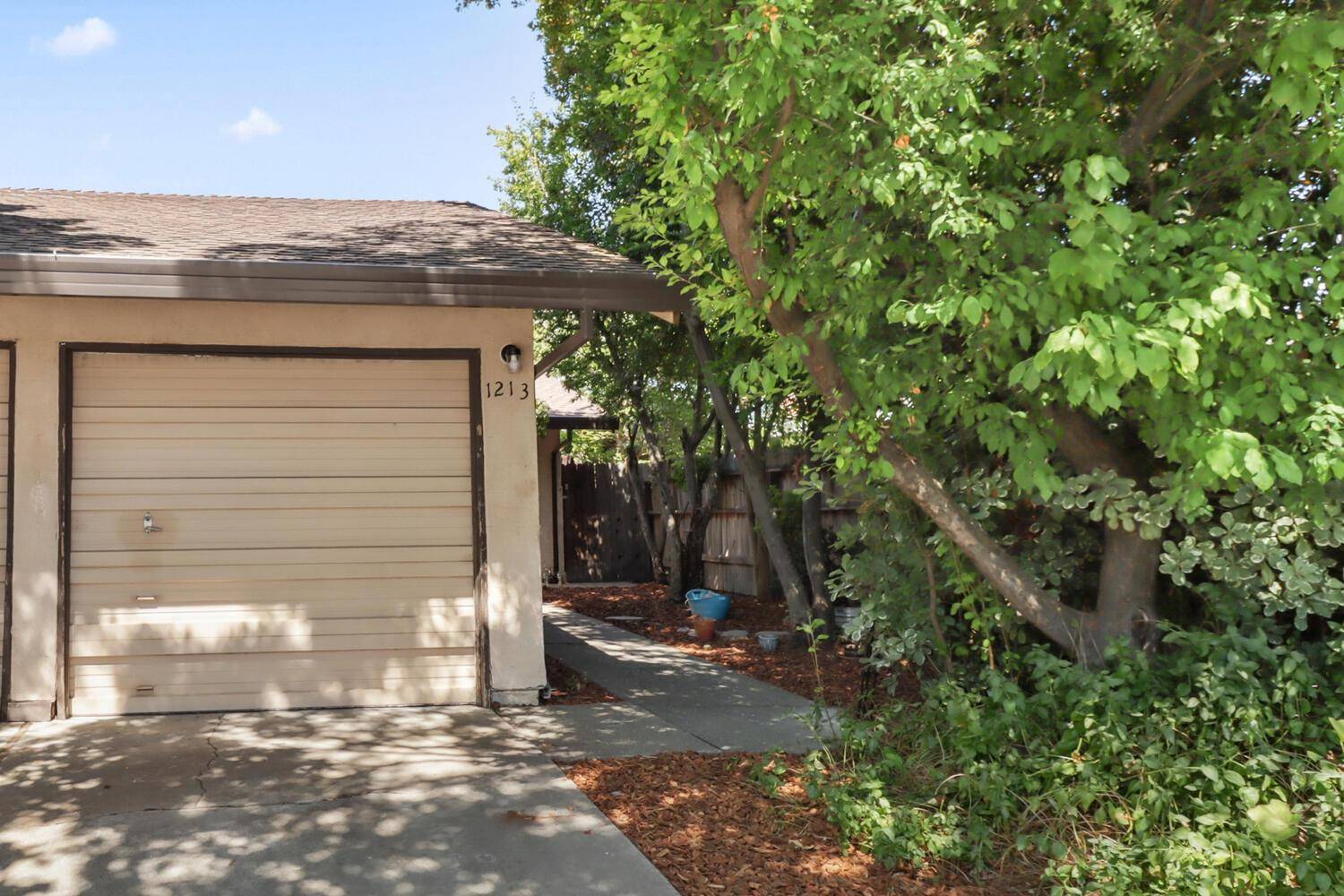 Davis, CA 95616,1213 Arthur ST