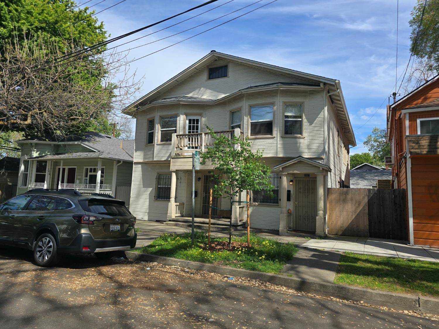 Sacramento, CA 95818,2025 12th ST