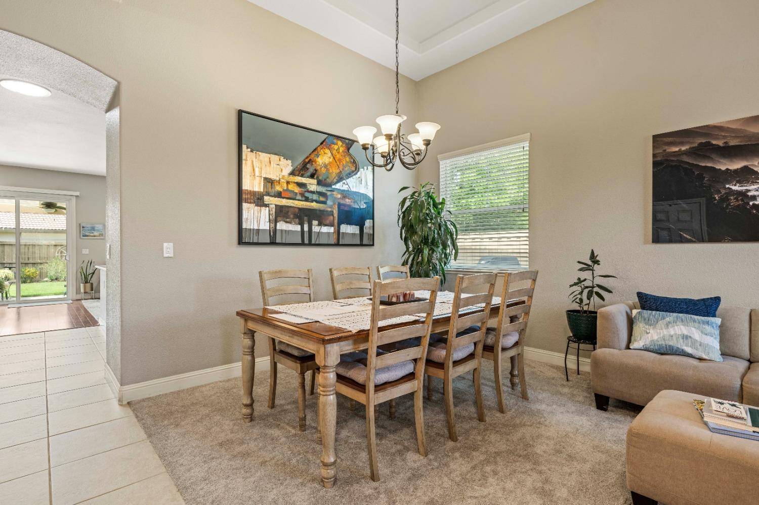 Folsom, CA 95630,2098 Tracy CT