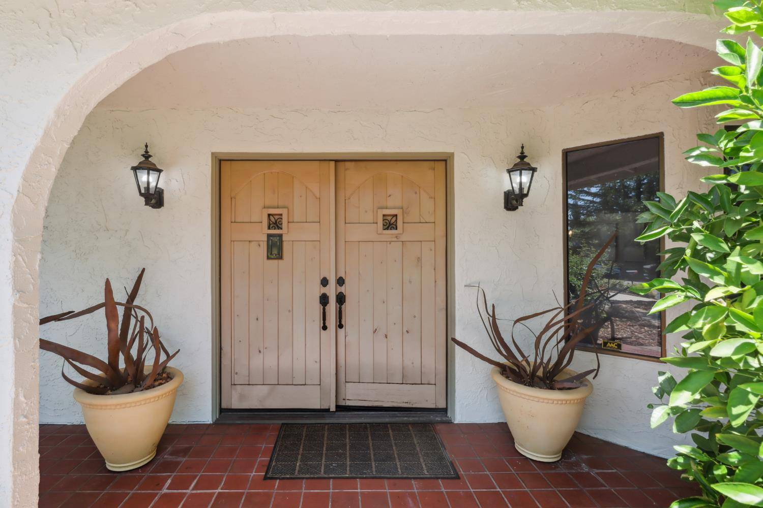Fair Oaks, CA 95628,8571 Gunner WAY
